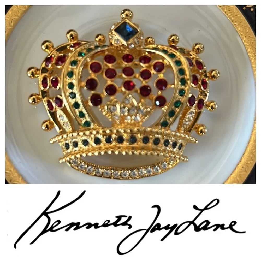 Vintage KJL Kenneth J Lane Crown Brooch - Picture 1 of 7